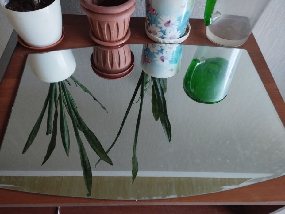 Продам зеркало,без сколов и царапин