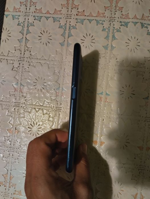 NOKIA X20 6/128 в добро състояние