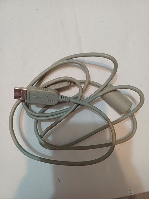 Vând Olympus E‑520 DSLR +Obiectiv kit 14‑42 mm inclus