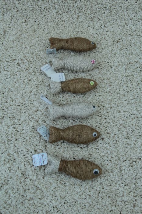 Игрушки для животных