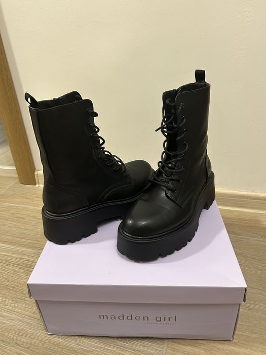 Боти Steve Madden