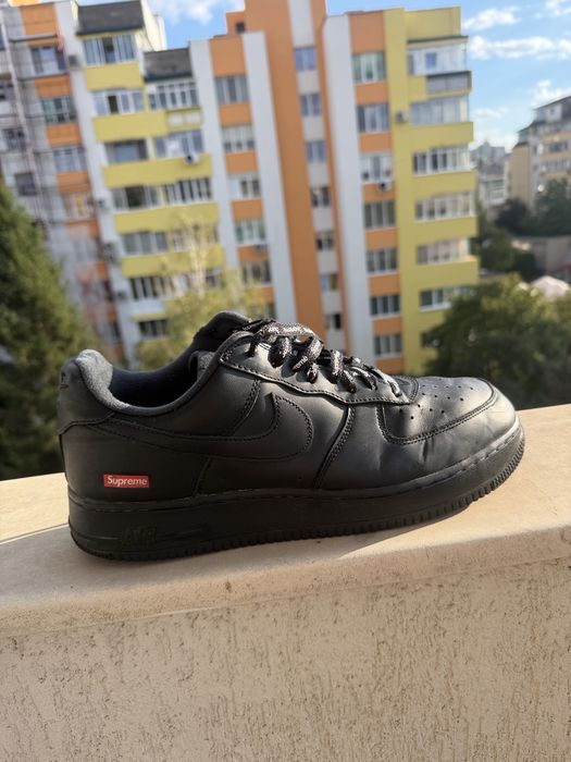 Nike air force supreme black