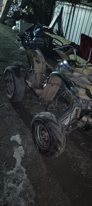 Продам квадроцикл без двиготель