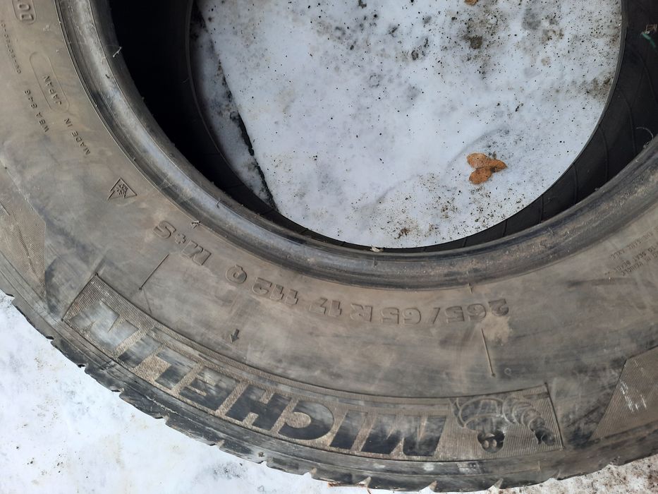 Продам резину на 17