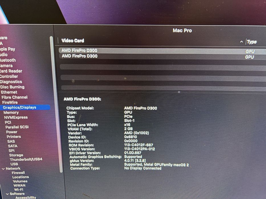 Работна станция Mac Pro Late 2013 с 8-ядрен Intel Xeon, 64GB, 4GB VRAM