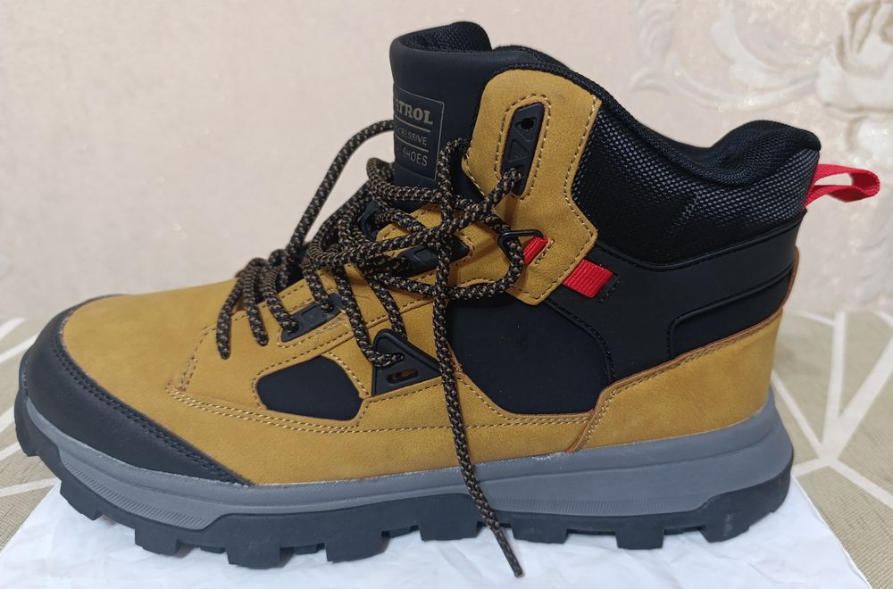 Зимние мужские ботинки, новые 42 размер