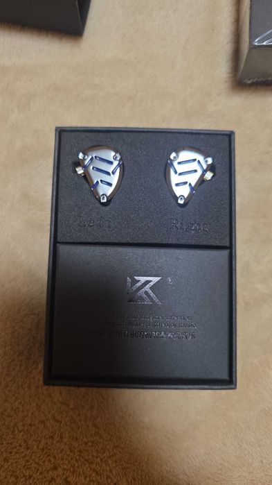 Casti  monitoare in ear - Kz Acoustics Zat