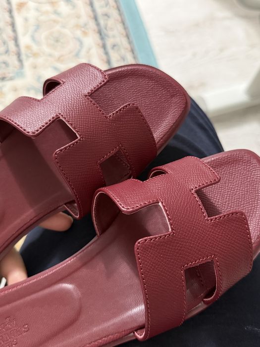Продам сандалии hermes