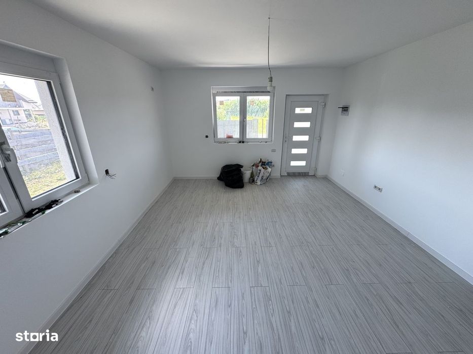 630 mp teren! 4 camere! 2 BAI! Incalz in pard! Casa Lunca Cetatuii