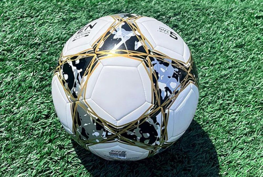 Premium dizaynli futbol to'pi – super sovg'a! 
Sotiladi yangi holatd