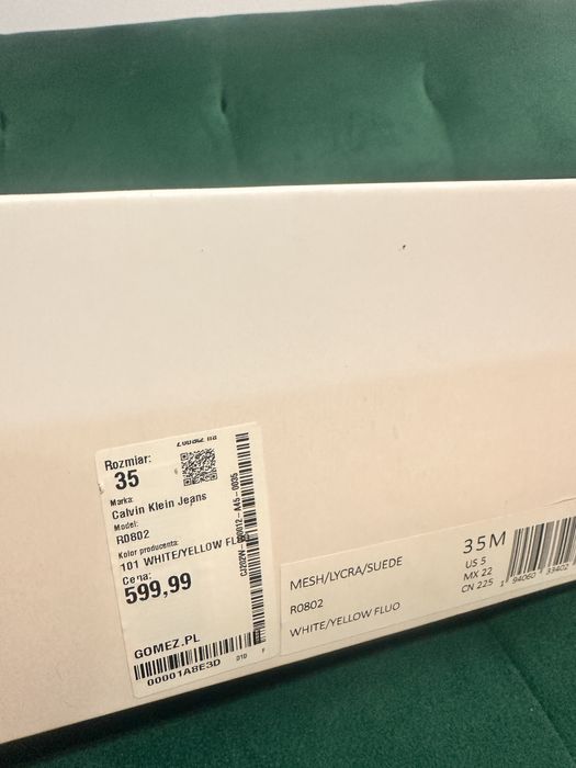 Sneakers purtati o data