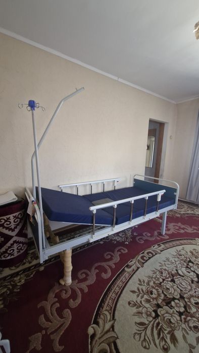 Кровать медицинская