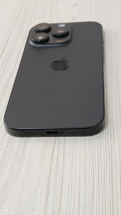 Apple iPhone 16 Pro