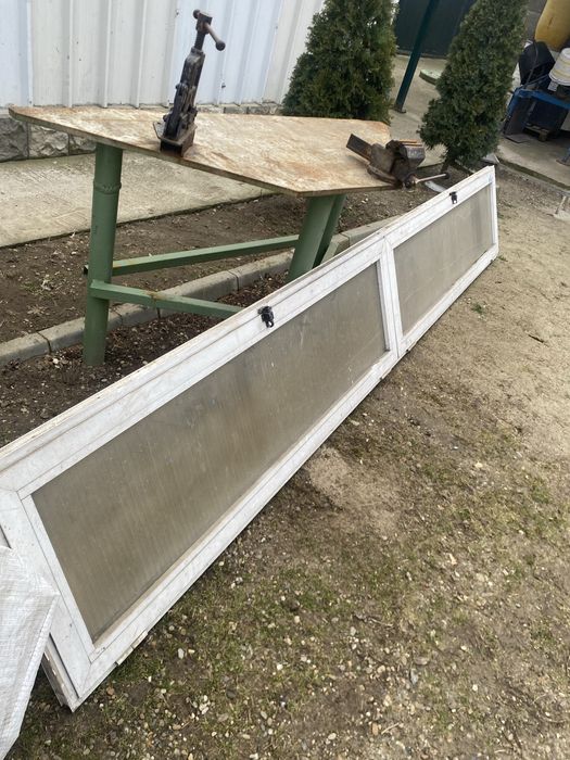 3 BUCAȚI  Geamuri pentru hala  370cmx60cm