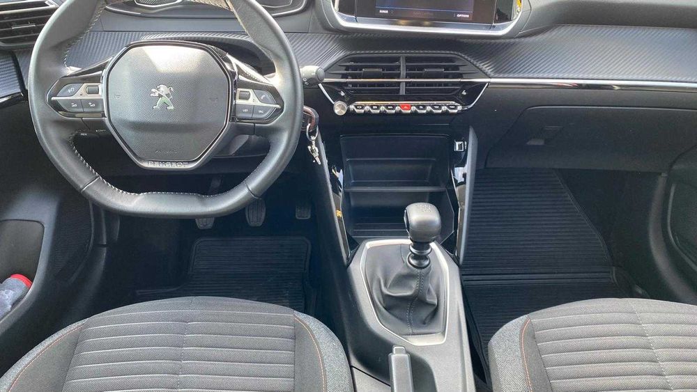 Vand Peugeot 208 Active Pack 1,2 PureTech STT 100 CP BVM6 unic proprietar-30 000 km- 2021