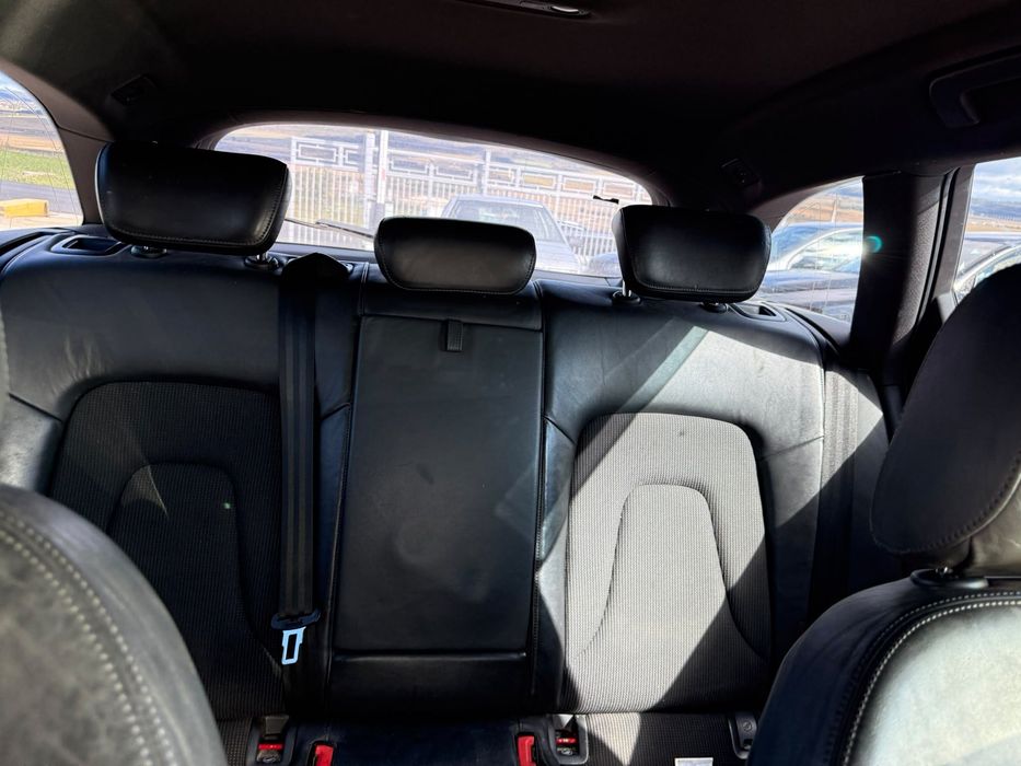 Dezmembrez Audi a4 b8 sline break 2009 rosu LZ3M 3.0 tdi CCWA quattro faruri bixenon