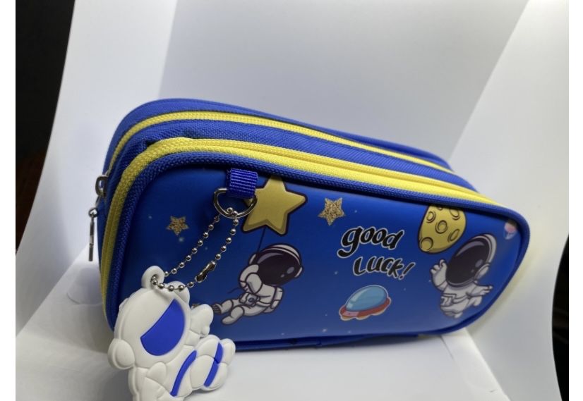 Продам пеналы срочно !!!