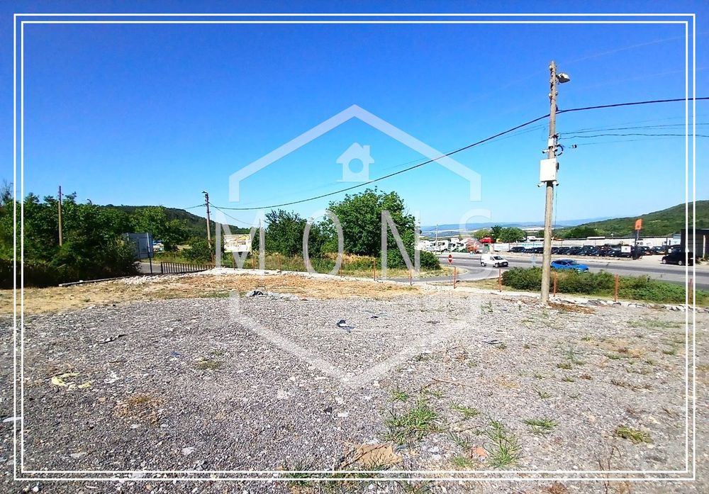 Дава се под наем Парцел в с. Шереметя, Област Велико Търново - 1500 кв.м за 600 € - Снимка #1