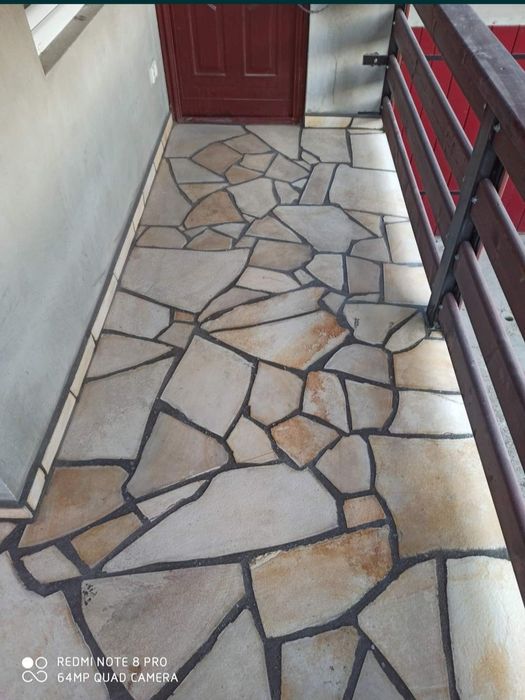 Vand si montez piatra naturala