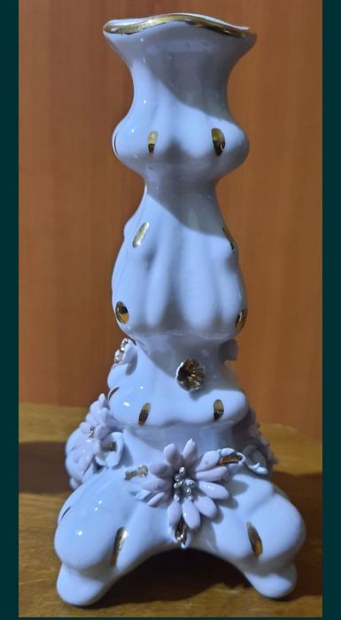 Sfeșnic porțelan:Set (180 lei) ; (100 lei / buc.)