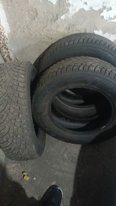 Продам зимние шины