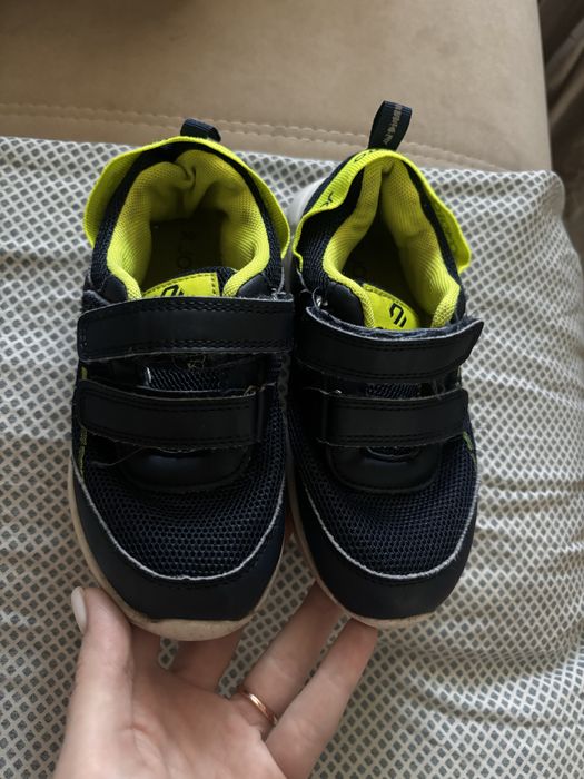 кроссовки на мальчика 29 и 30 размеры