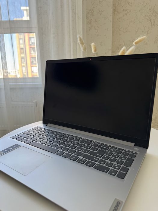 Продаю Ноутбук Lenovo IdeaPad 1
