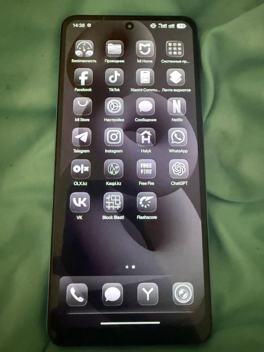 Телефон Редми нот 12