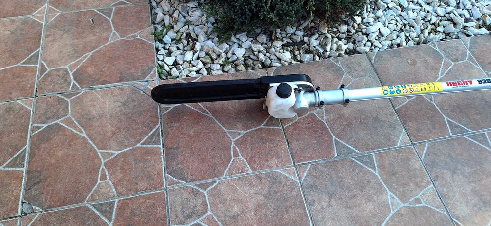 Vand drujba telescopica Hecht / benzina