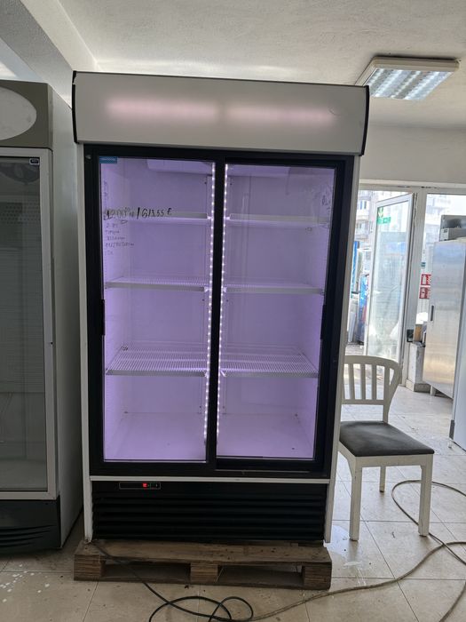 Двойна хладилна витрина Frigoglass
