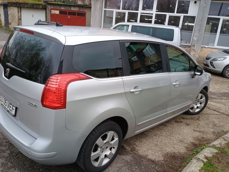 PEUGEOT 5008 2013 — imagine 4