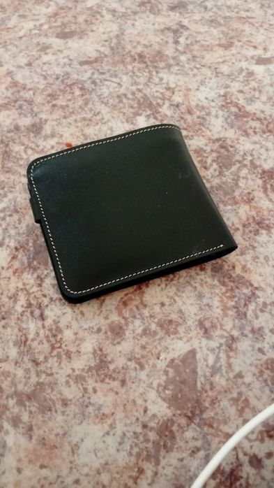 Кошолек парьмен продам