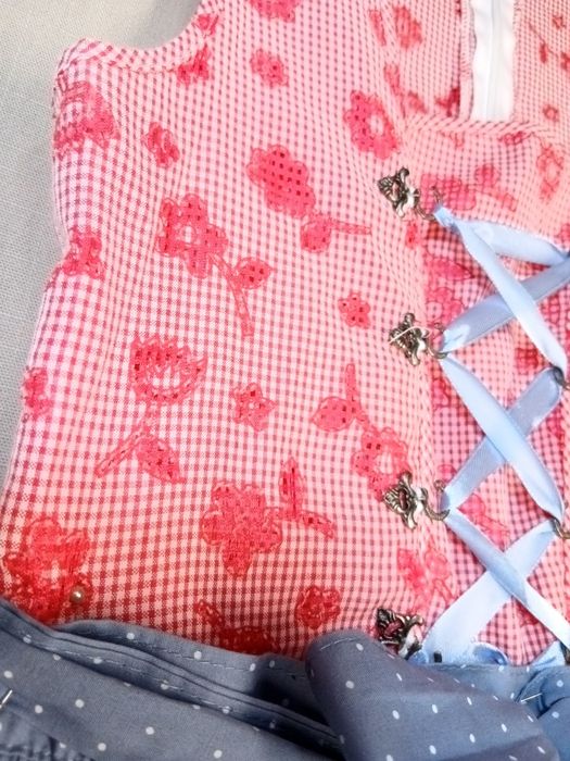 Dirndl Nr 140, 9 - 10 ani  rochie bavareză Oktoberfest rochie tiroleza sarafan tradițional austriac