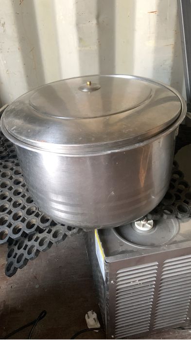 Продам кухонное оборудование для работы