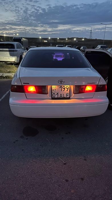 Продам машину Toyota