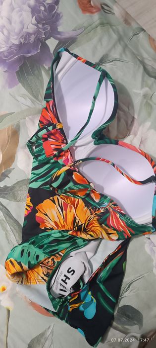 Бански костюми размер М