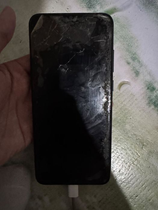 Продам телефон SAMSUNG Galaxy a04e