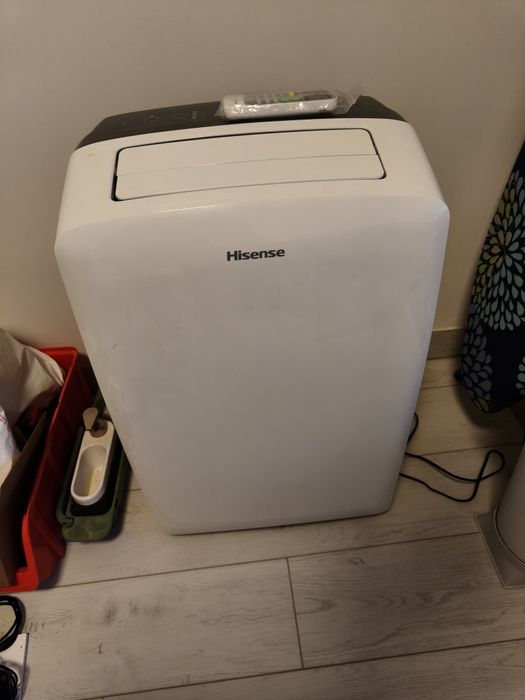 Aer condiționat portabil Hisense + kit evacuare