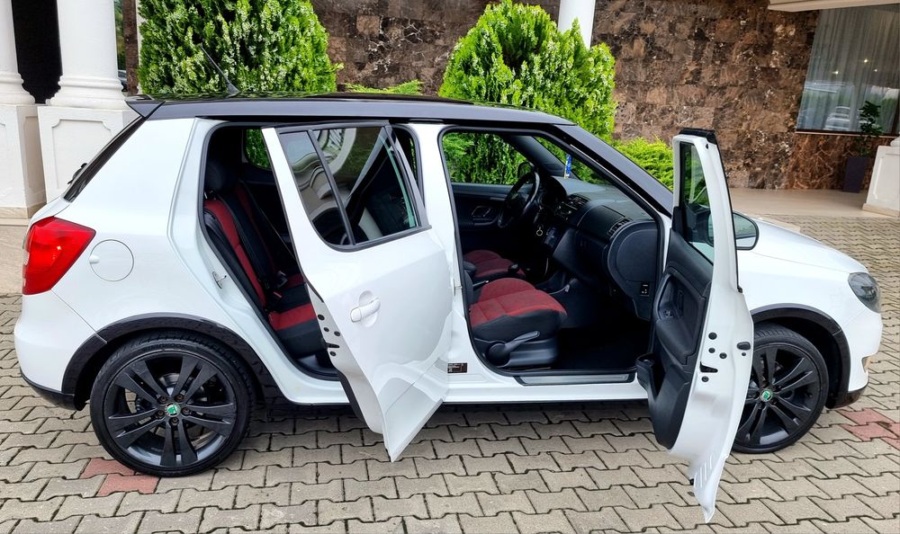 SKODA Fabia 2012 — imagine 3