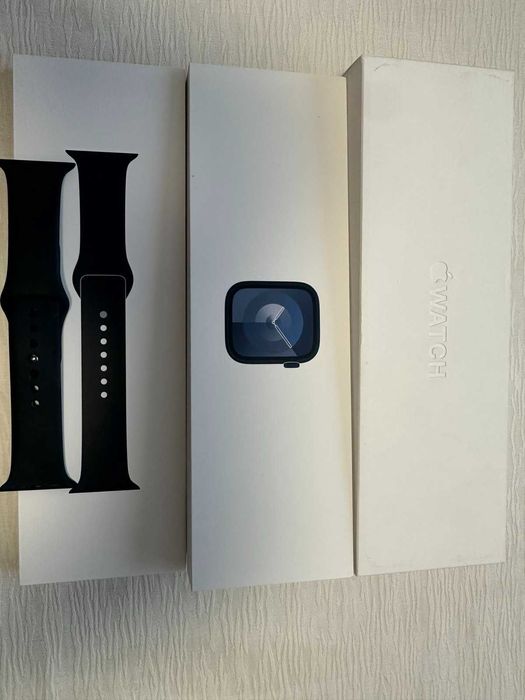 Apple Watch 9 GPS Cellular , Midnight 45mm