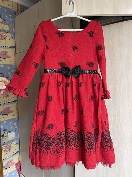 Платье нарядное для девочки