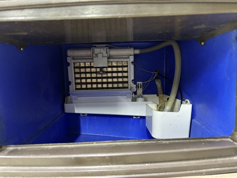 Льдогенератор 50 кг буу