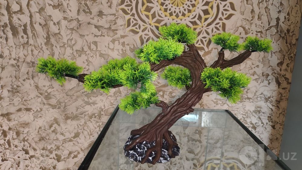 Akvarium bezaklari sotiladi
