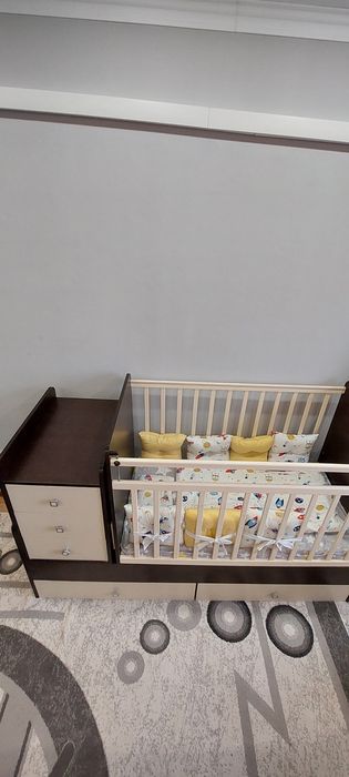 Продам детскую кроватку