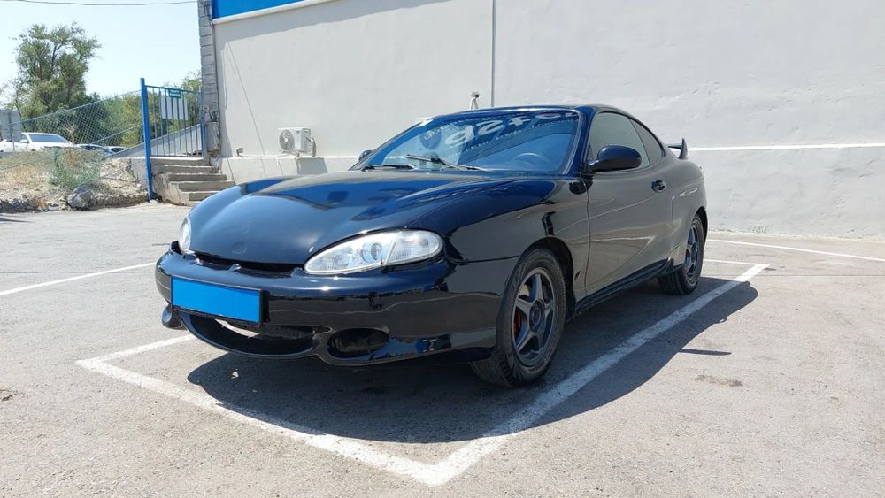 Hyundai Tiburon sportcar