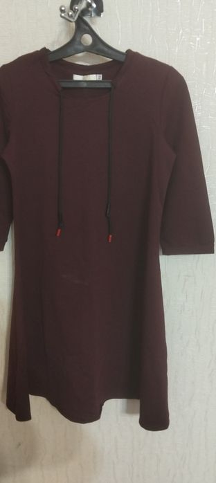 Продам платья б/ в хорошем состоянии.