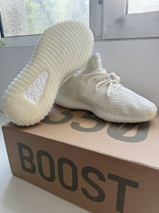 Yeezy 350 V2 bone (white)