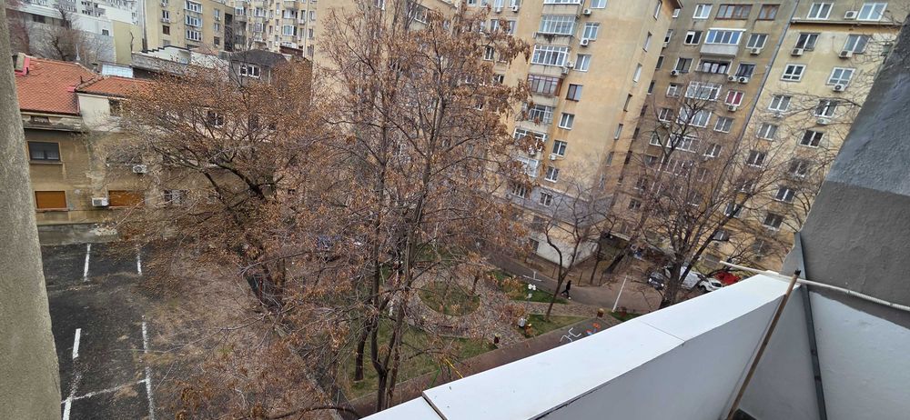 Propietar - Inchiriez Apartament 2 cam Piata Romana - proaspat renovat