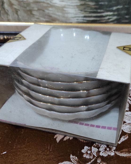 Български порцелан на Изида