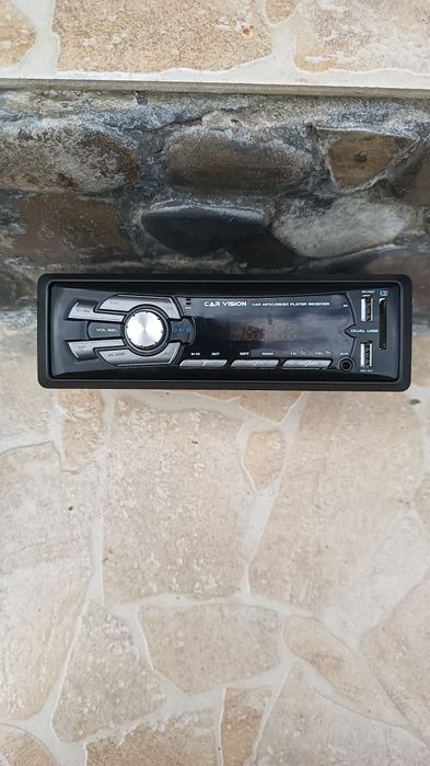 MP3 player cu usb radioSD bloototh telecomanda volan,cameră marsharier